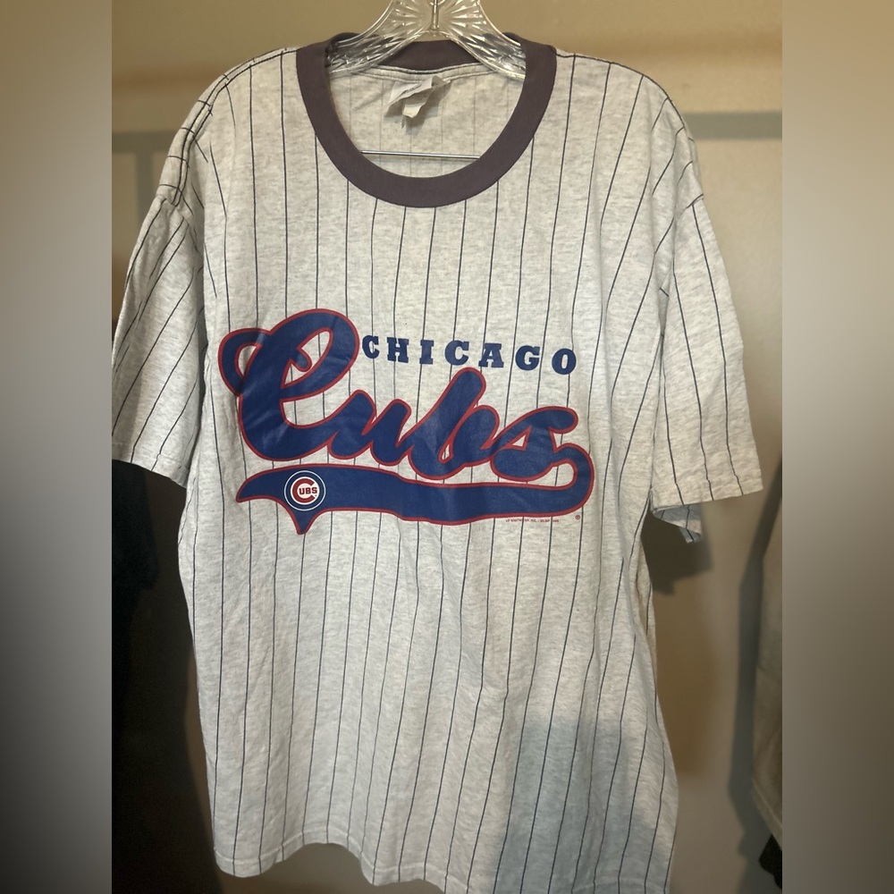 Men’s XL Chicago Cubs T